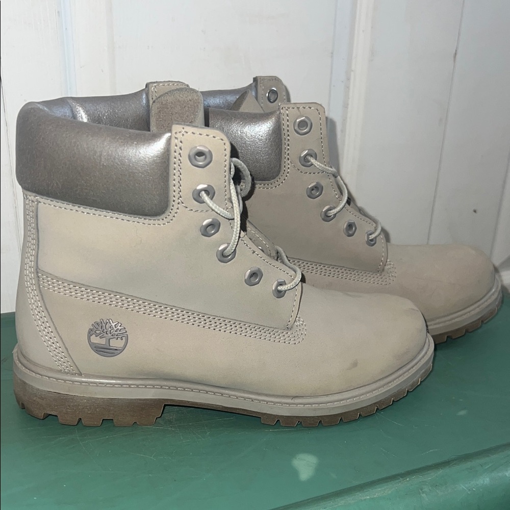Timberland Light Gray Leather Boots